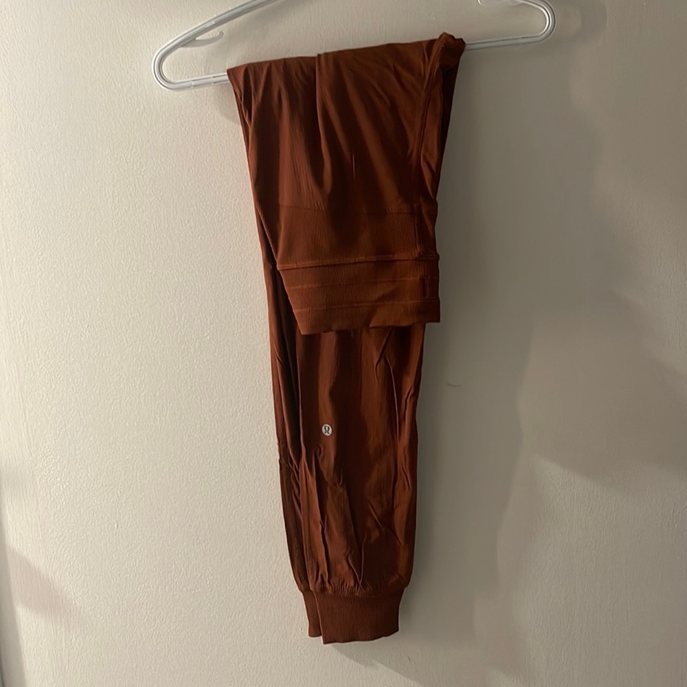 Lululemon Dance Studio Mid-Rise Jogger SZ 0